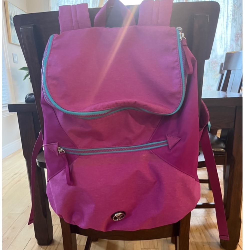 Ivivva girls backpack medium sized